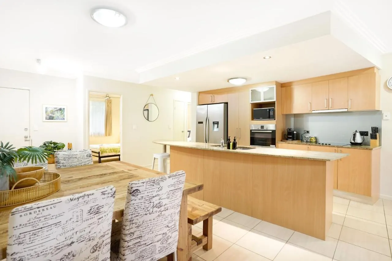 Royal Pavillions City Escape Cairns 0*,